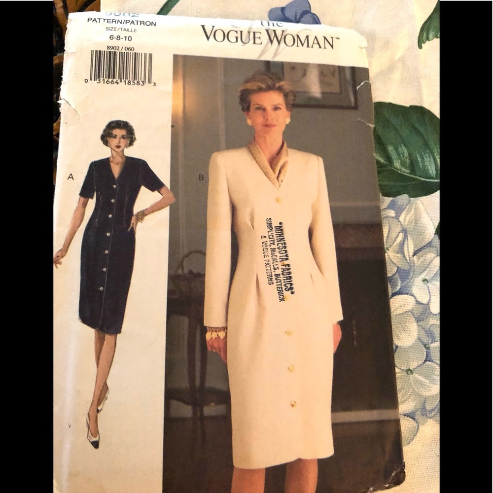 -- Vintage vogue dress sewing pattern 8902 size 6,8,10